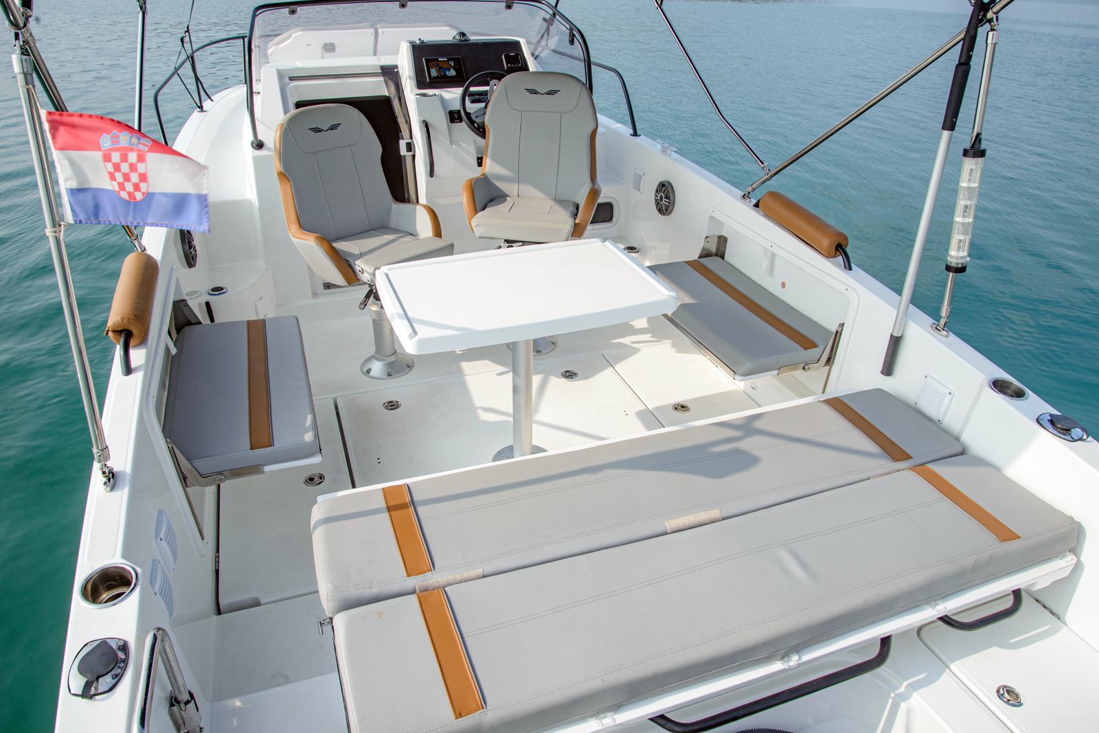 Beneteau Flyer 8