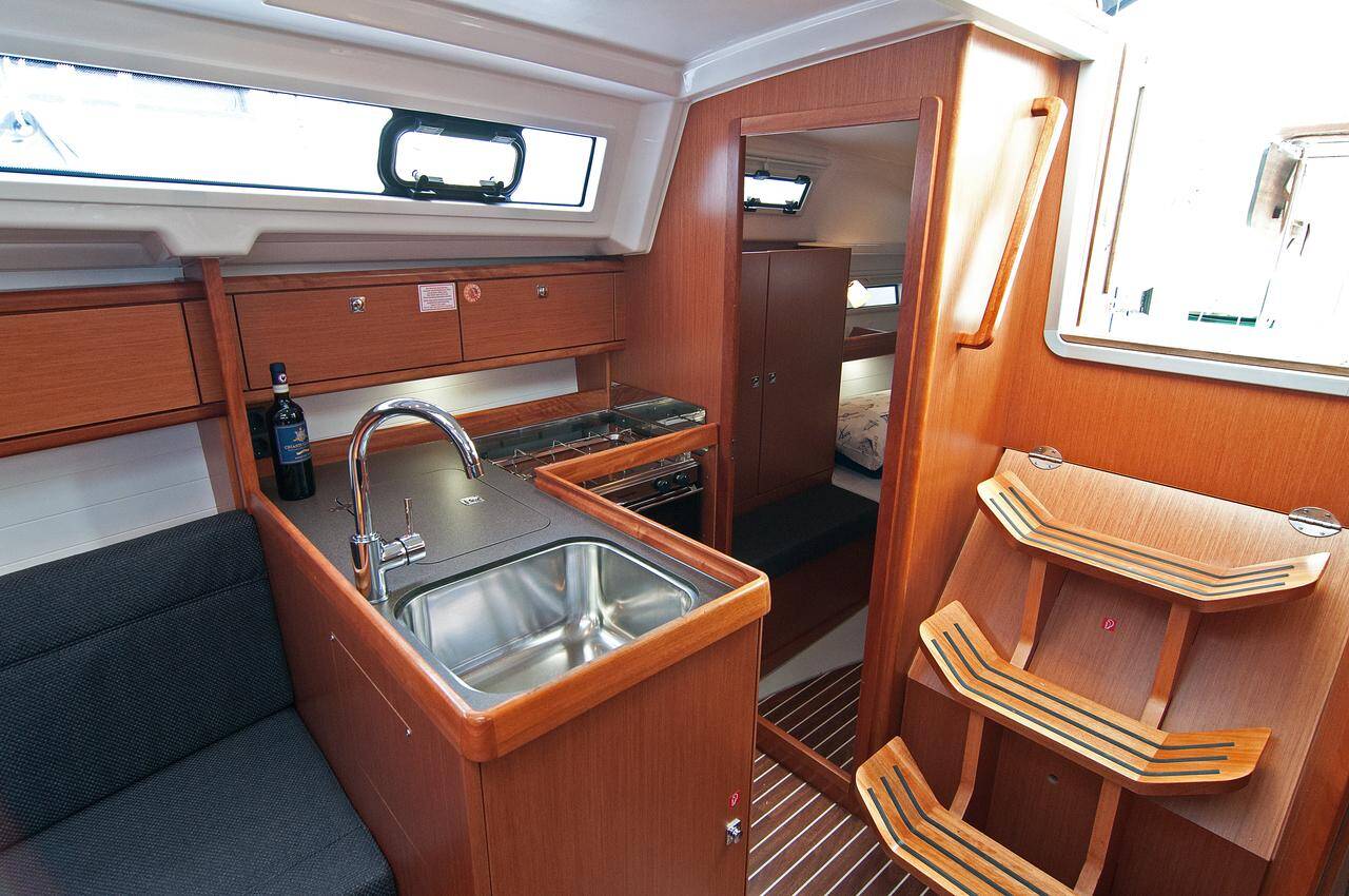 Adria Breeze
