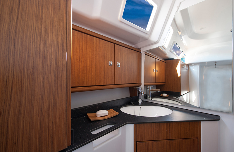 Adria Breeze